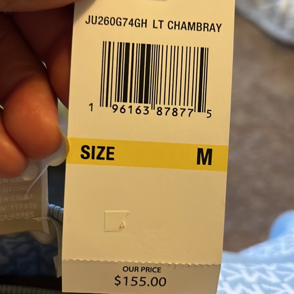 Micheal Kors skirt and sweater - Picture 5 of 6